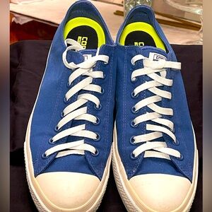 Men’s converse low tops